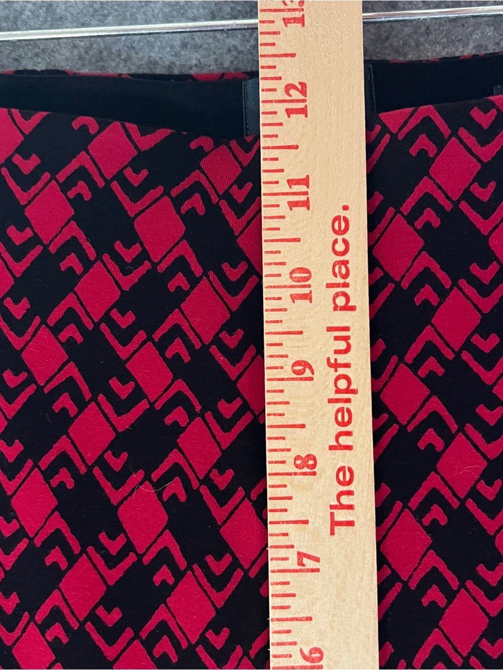 MAEVE Anthropologie Red Black Geometric The Margo Stretch Cropped Flare Pants L - Picture 12 of 16